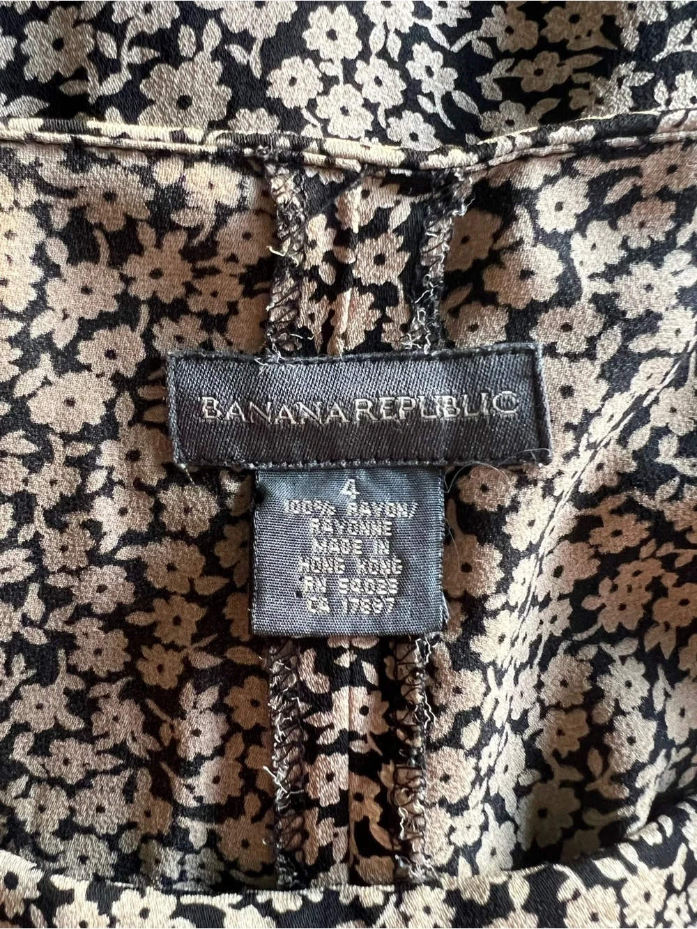 Banana Republic Black Skater Skort with Tan Floral Print - Picture 6 of 6